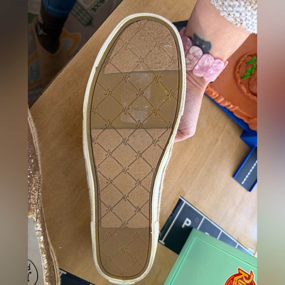 Jack Rogers Tucker gold glitter slip-on sneakers. - Picture 4 of 10